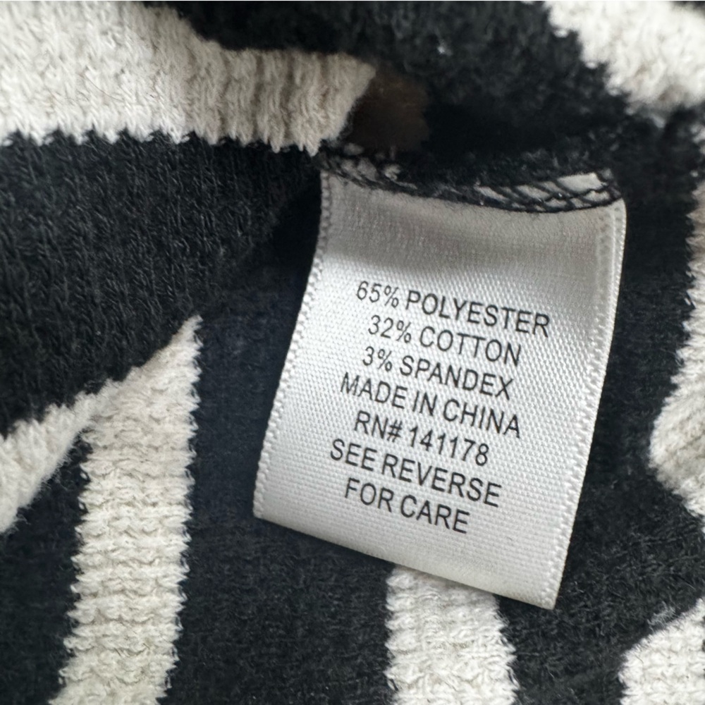 Atelier By Kirious XS Black & White Striped Short Sleeve Cropped Knit Top Preppy - Picture 6 of 6